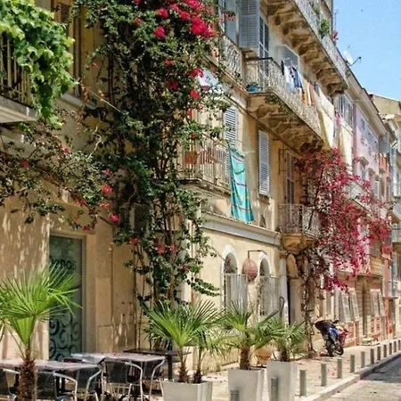 Corfu In Historic Unesco Centre *